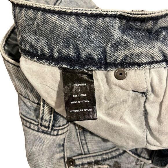 Hot Topic Blackheart High Rise Drawing Sketch Shorts Junior’s 1 - Picture 6 of 6